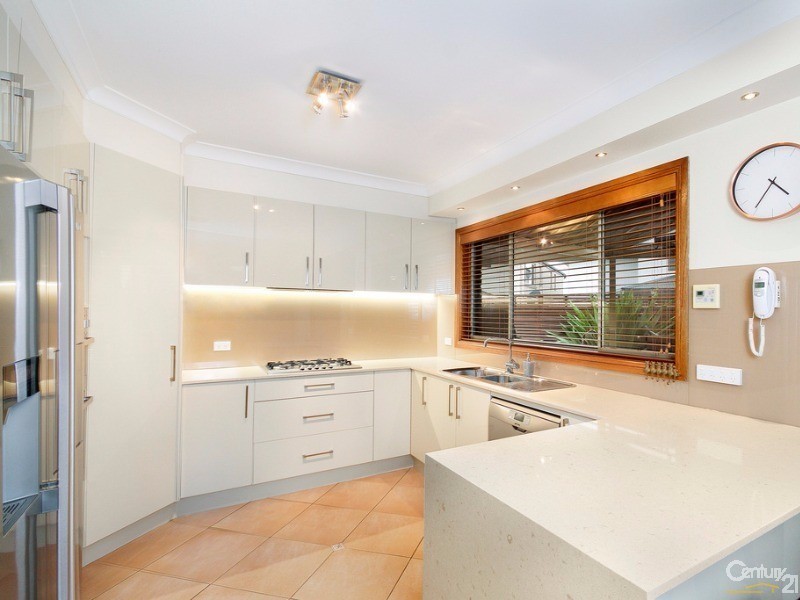 10 Oak Tree Grove, Kellyville NSW 2155