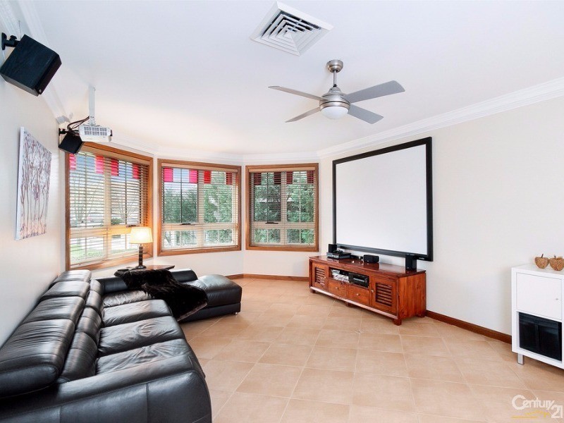 10 Oak Tree Grove, Kellyville NSW 2155