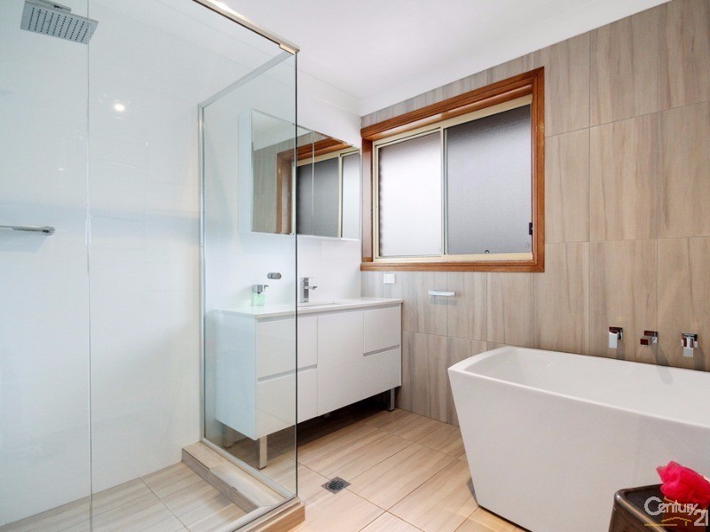 10 Oak Tree Grove, Kellyville NSW 2155