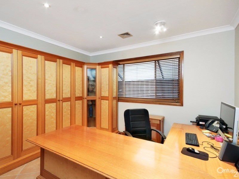 10 Oak Tree Grove, Kellyville NSW 2155