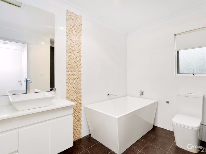 3 Celia Place, Kings Langley NSW 2147