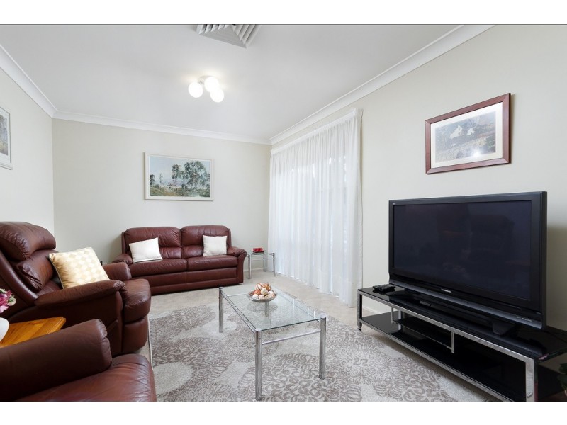 5 Conway Place, Kings Langley NSW 2147
