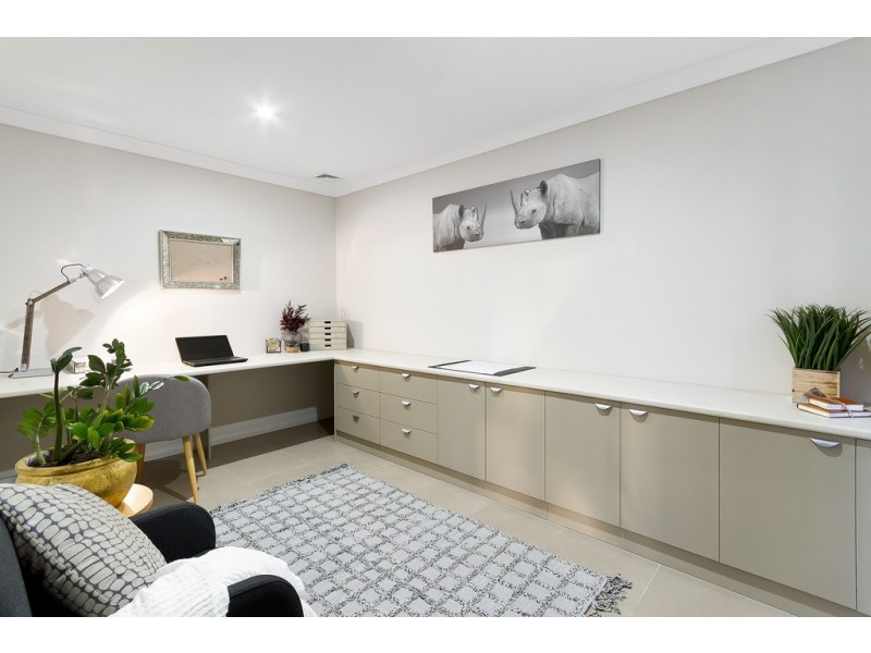 4 Silo Place, Mcgraths Hill NSW 2756