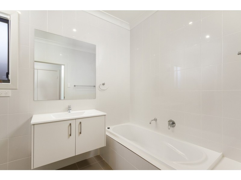 11 Sugarloaf Crescent, Colebee NSW 2761