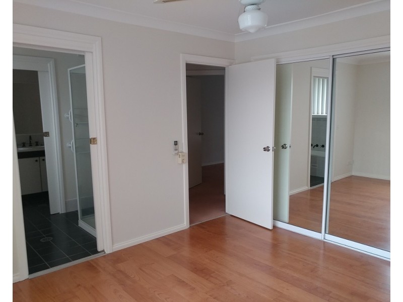 2 Reiby Place, Mcgraths Hill NSW 2756