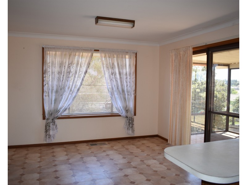 17 Jubilee Street, Parkes NSW 2870