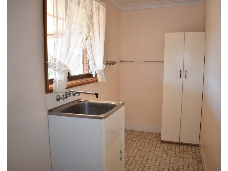 17 Jubilee Street, Parkes NSW 2870