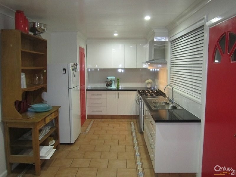 31 Hill Street, Parkes NSW 2870