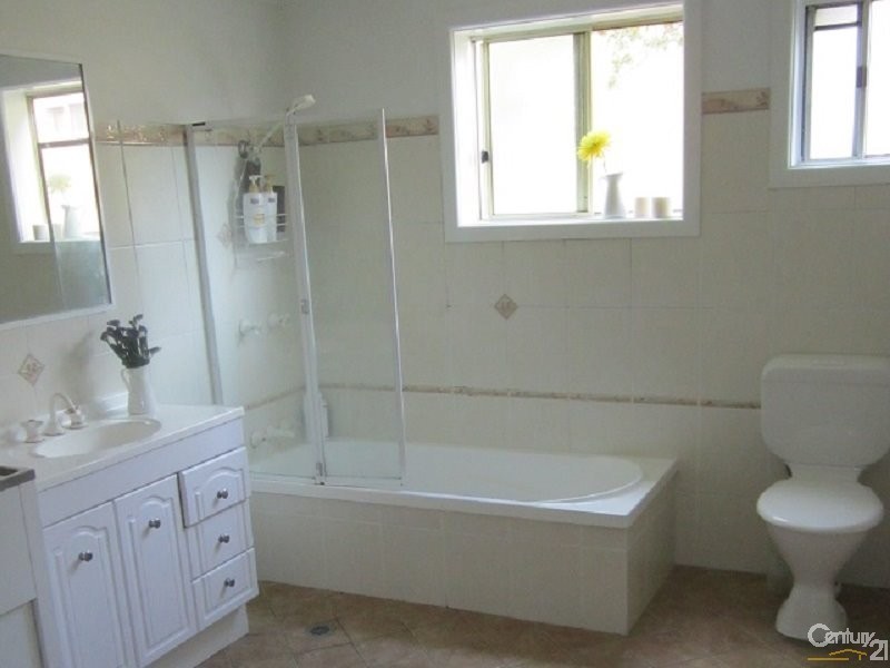 31 Hill Street, Parkes NSW 2870