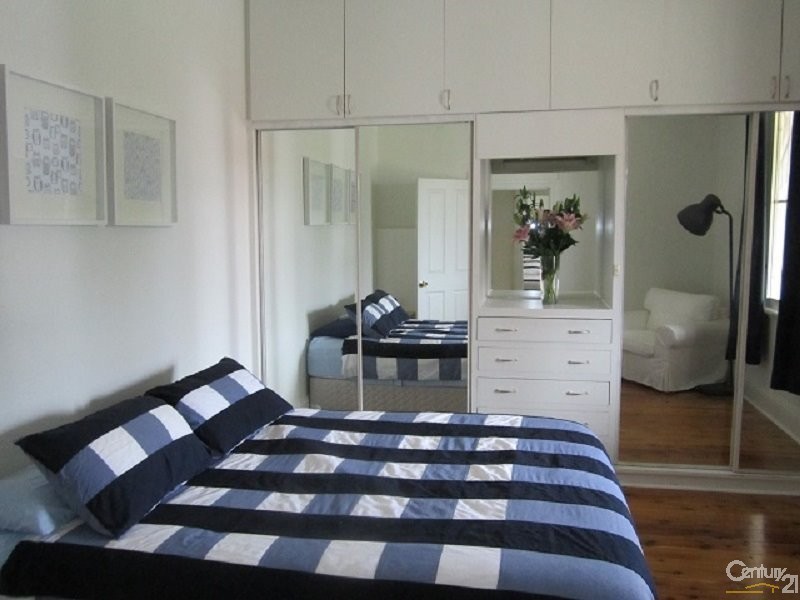 31 Hill Street, Parkes NSW 2870