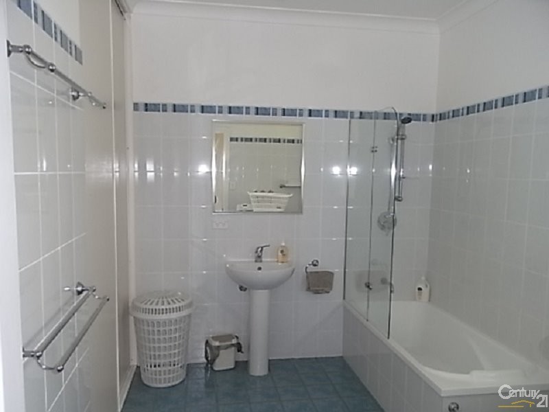 88 Currajong St, Parkes NSW 2870