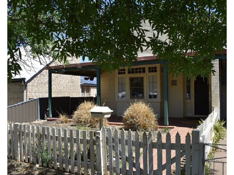 88 Currajong St, Parkes NSW 2870