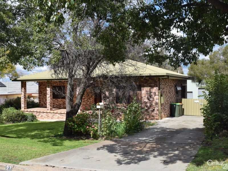 27 Reid Street, Parkes NSW 2870