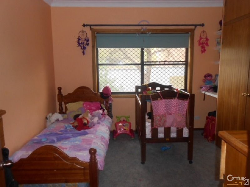 27 Reid Street, Parkes NSW 2870