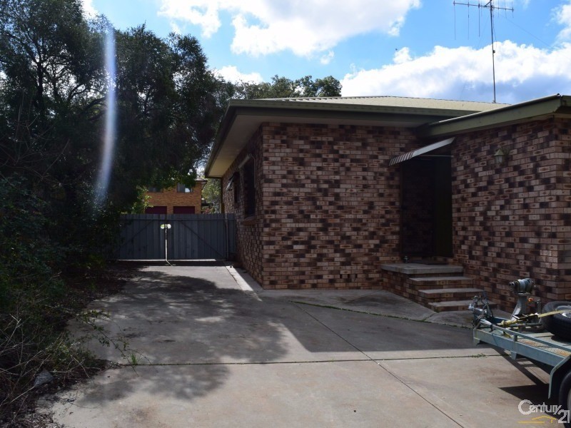 27 Reid Street, Parkes NSW 2870