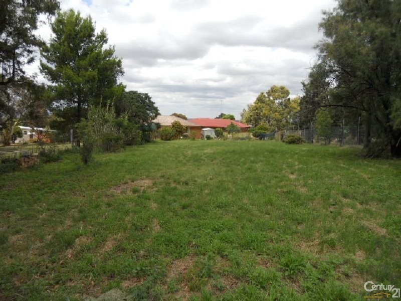 27 Reid Street, Parkes NSW 2870