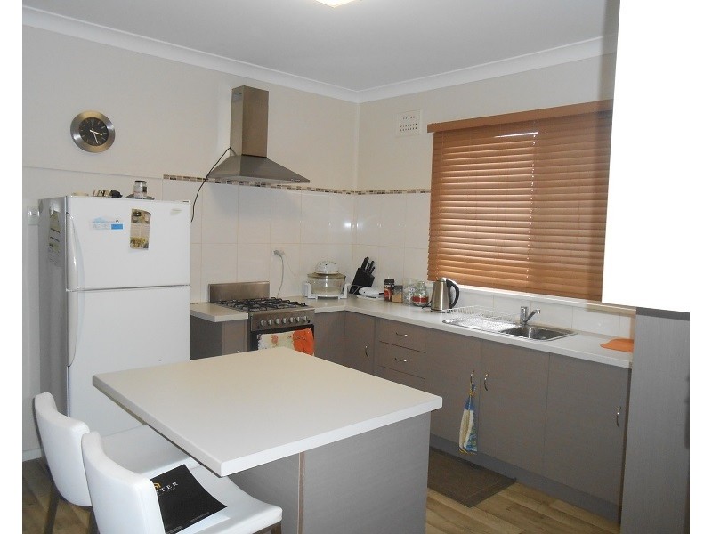 4 Currajong Street, Parkes NSW 2870