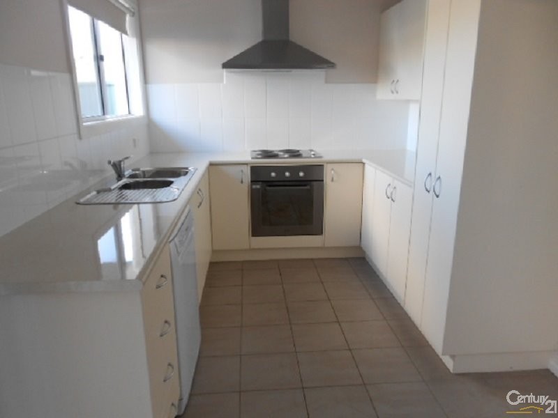 5/2A WILGA ST, Parkes NSW 2870