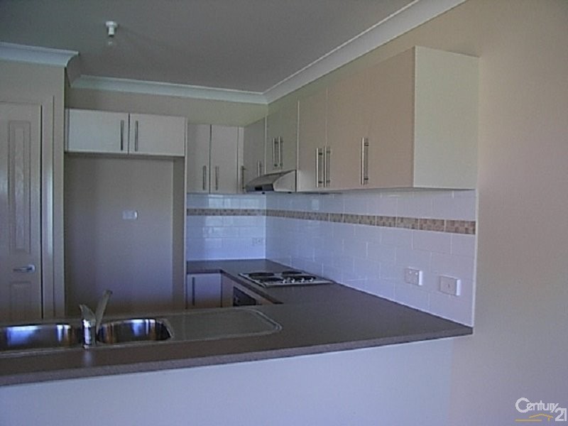 2/80 CLOSE ST, Parkes NSW 2870