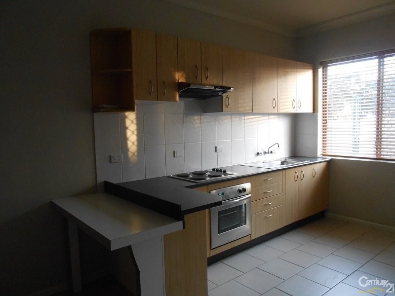 2/70 BOGAN ST, Parkes NSW 2870
