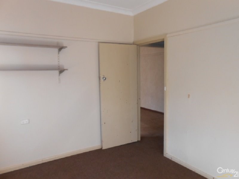 1 GALLOP AVENUE, Parkes NSW 2870