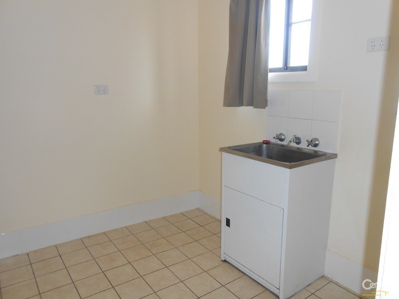 2 Mill Street, Parkes NSW 2870