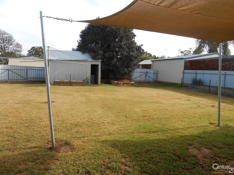 2 Mill Street, Parkes NSW 2870