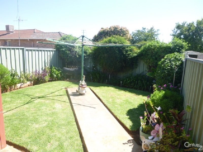 3/21 Ebelina Crescent, Parkes NSW 2870