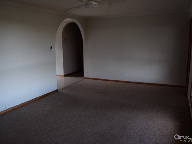 24 Forster Street, Parkes NSW 2870