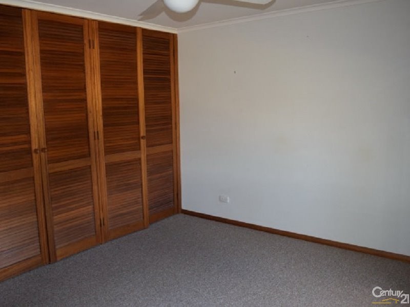 24 Forster Street, Parkes NSW 2870
