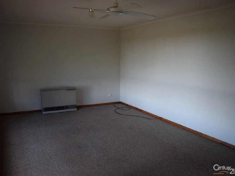 24 Forster Street, Parkes NSW 2870
