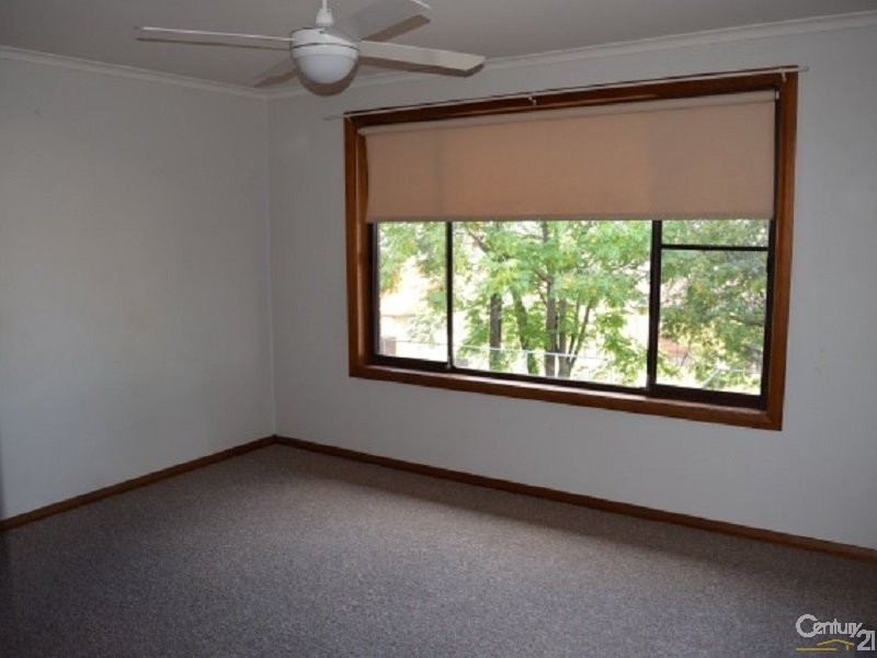 24 Forster Street, Parkes NSW 2870