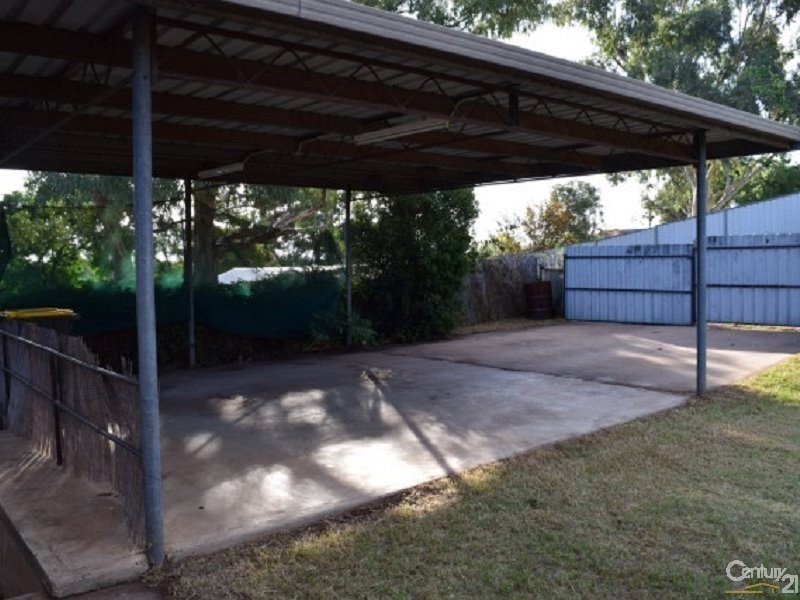 24 Forster Street, Parkes NSW 2870