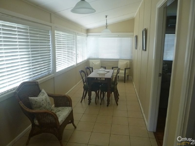 16 Forster Street, Parkes NSW 2870