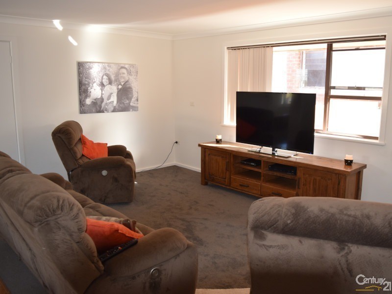 14 Barton Street, Parkes NSW 2870