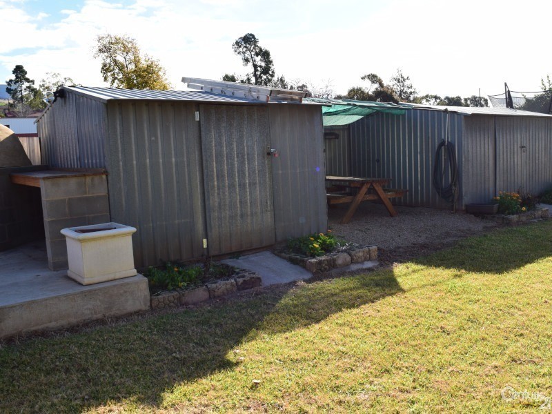14 Barton Street, Parkes NSW 2870