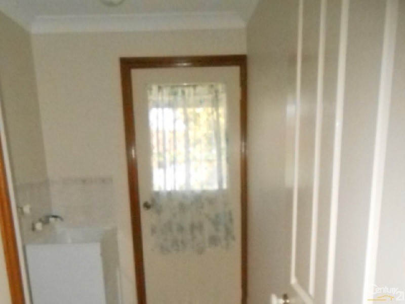 15 Flinders Street, Parkes NSW 2870