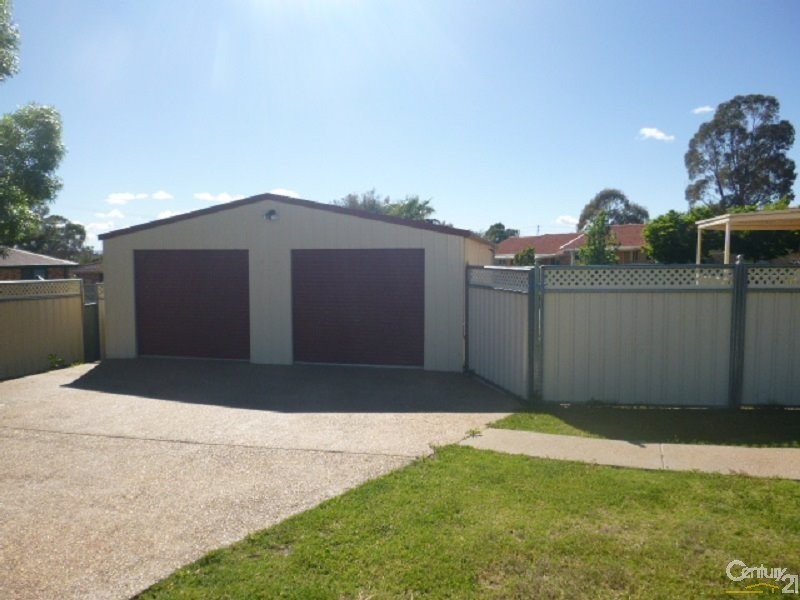 3 John Curtin Street, Parkes NSW 2870