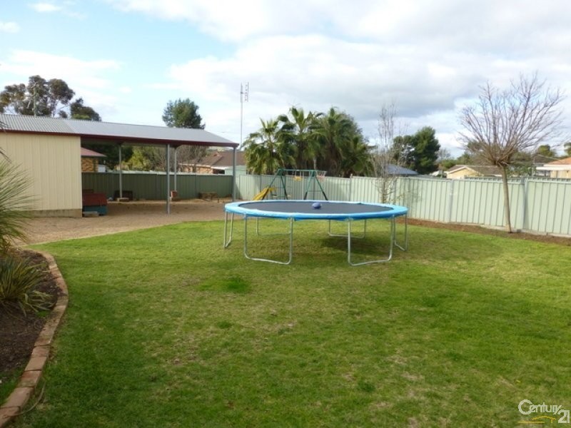 3 John Curtin Street, Parkes NSW 2870