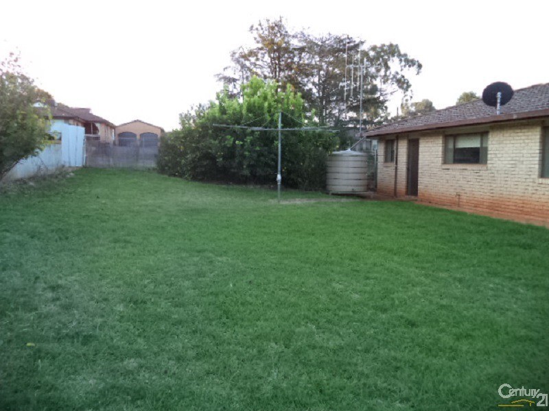 22 Hamilton Road, Parkes NSW 2870