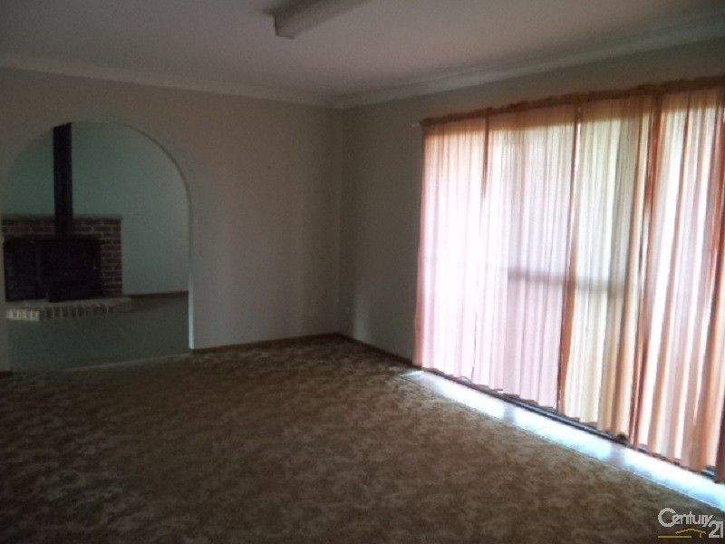 22 Hamilton Road, Parkes NSW 2870