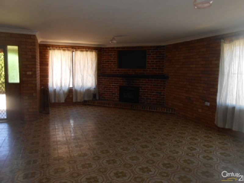 22 Nash Street, Parkes NSW 2870