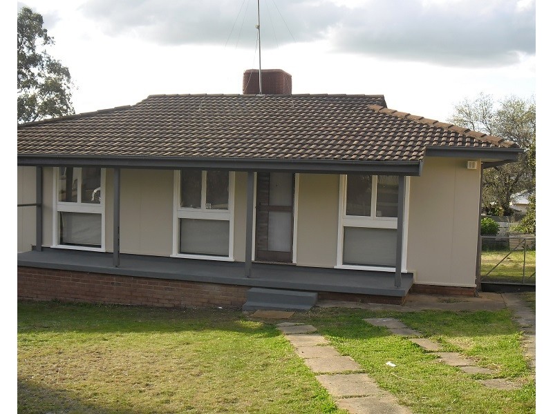 30 CALLAGHAN ST, Parkes NSW 2870
