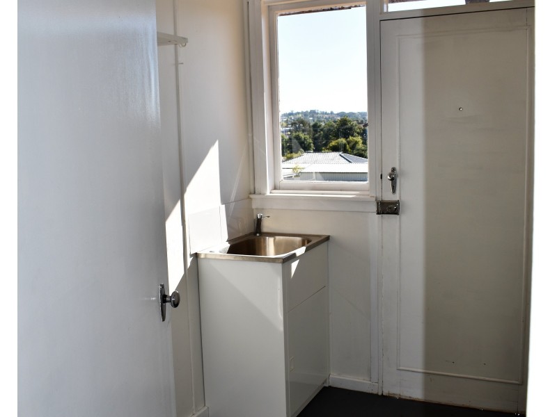 30 CALLAGHAN ST, Parkes NSW 2870