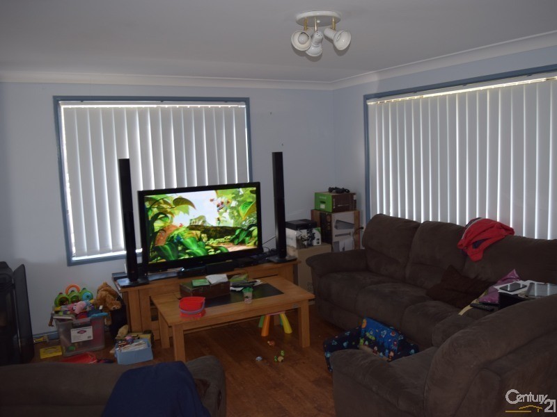 7 Bowditch Crescent, Parkes NSW 2870