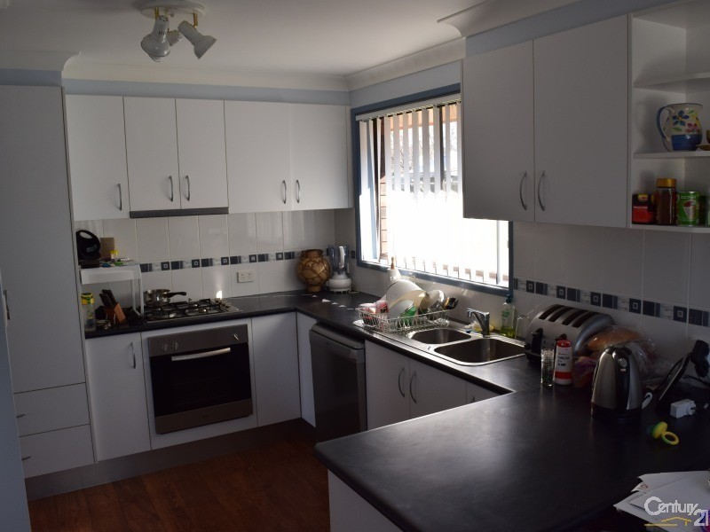 7 Bowditch Crescent, Parkes NSW 2870