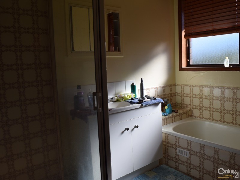 7 Bowditch Crescent, Parkes NSW 2870