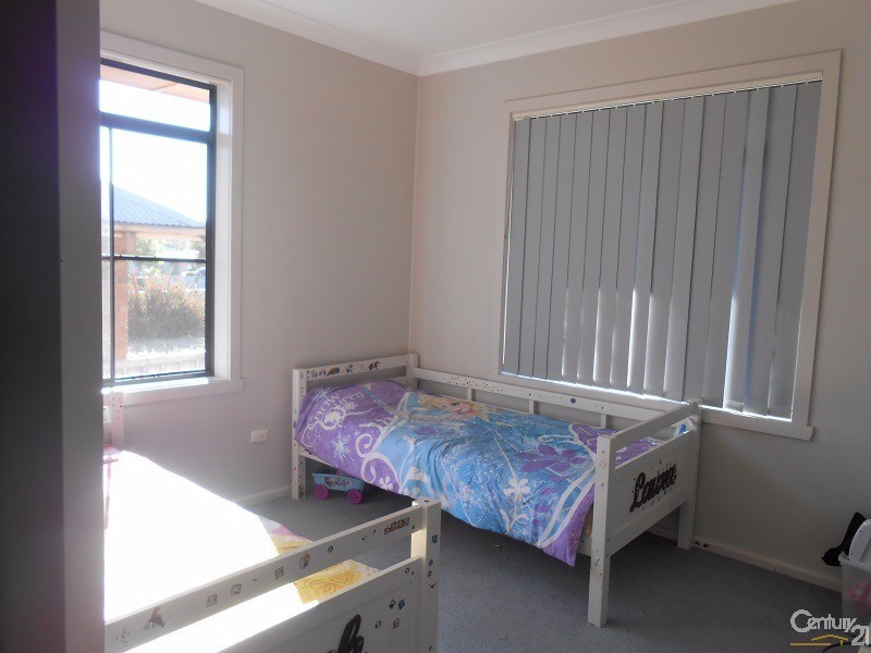 22 MITCHELL ST, Parkes NSW 2870