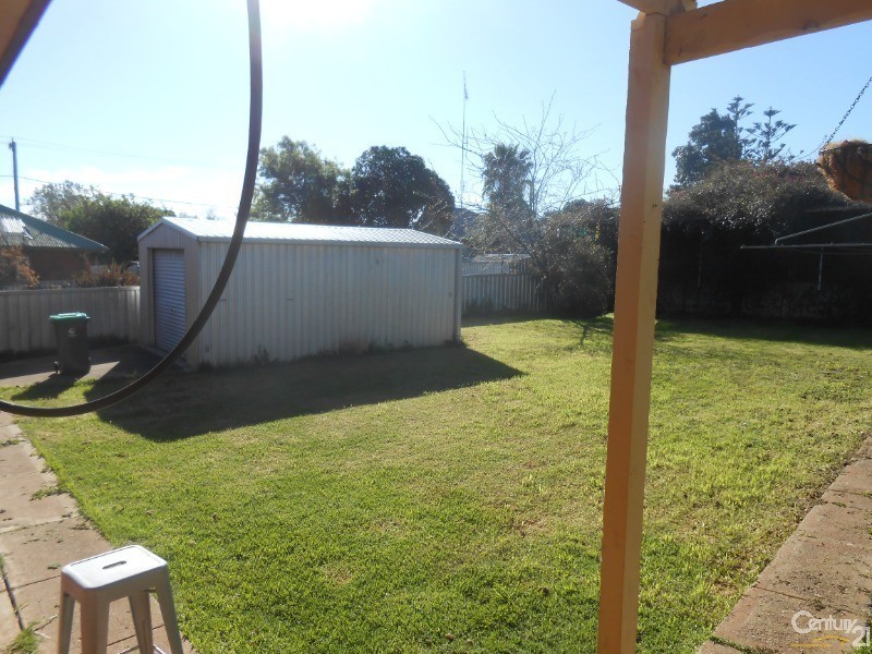 22 MITCHELL ST, Parkes NSW 2870