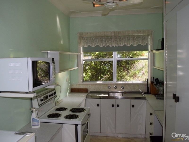 12 Waratah Street, Parkes NSW 2870